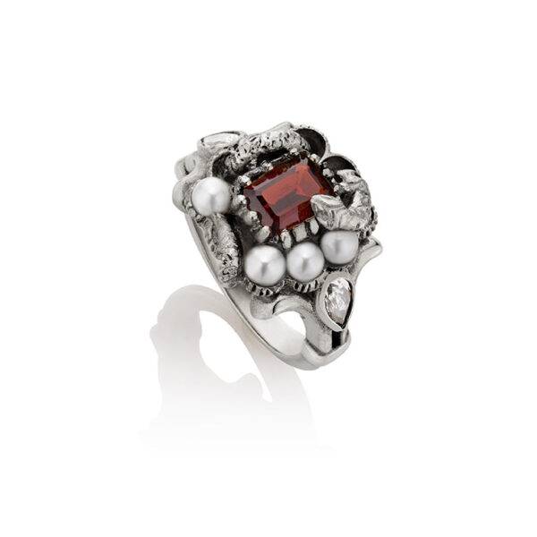 Pearl and snake ring